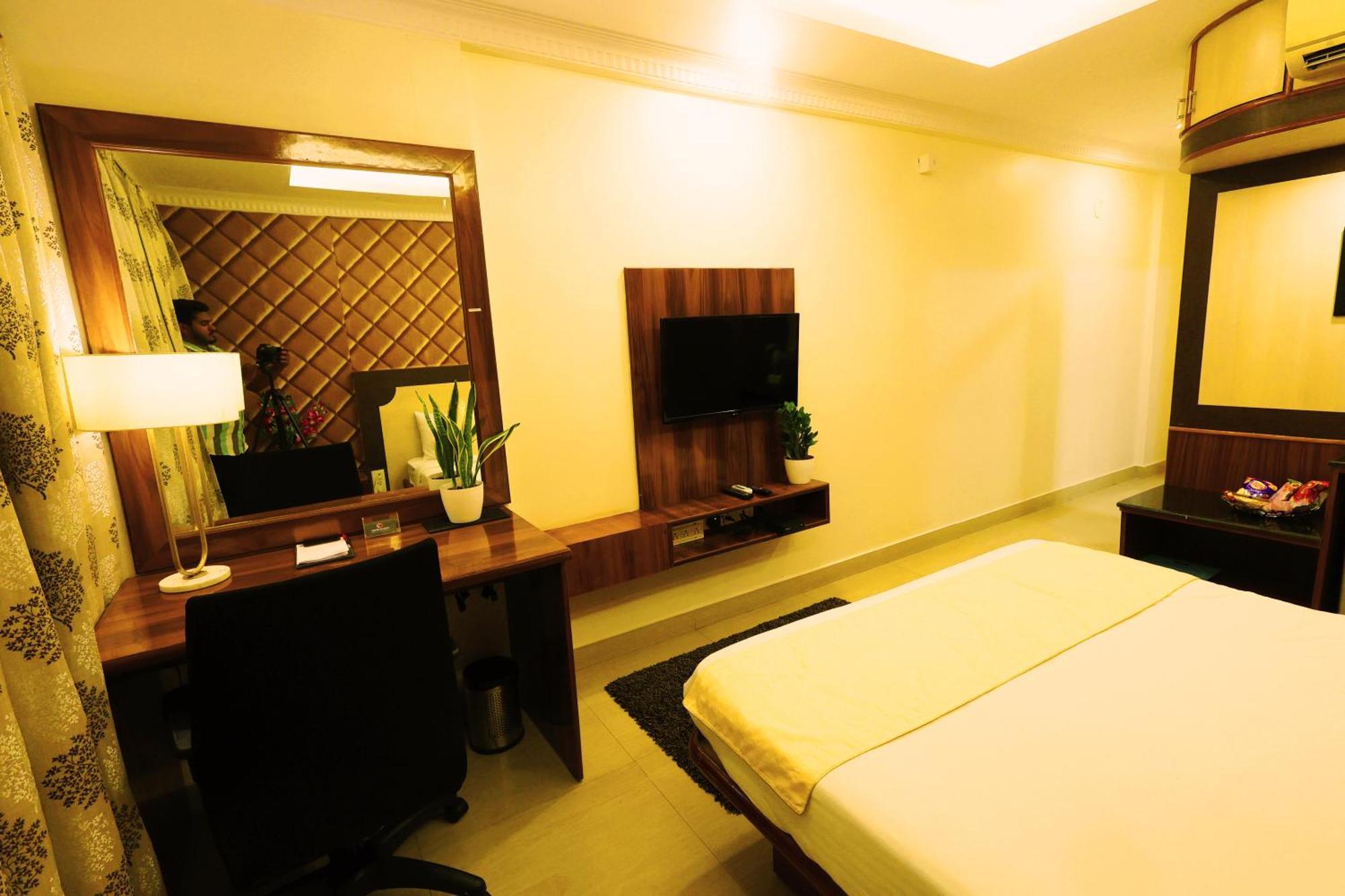 Grand Regency Rajajinagar, Iskcon Temple - Wtc Hotel Bangalore Exterior photo